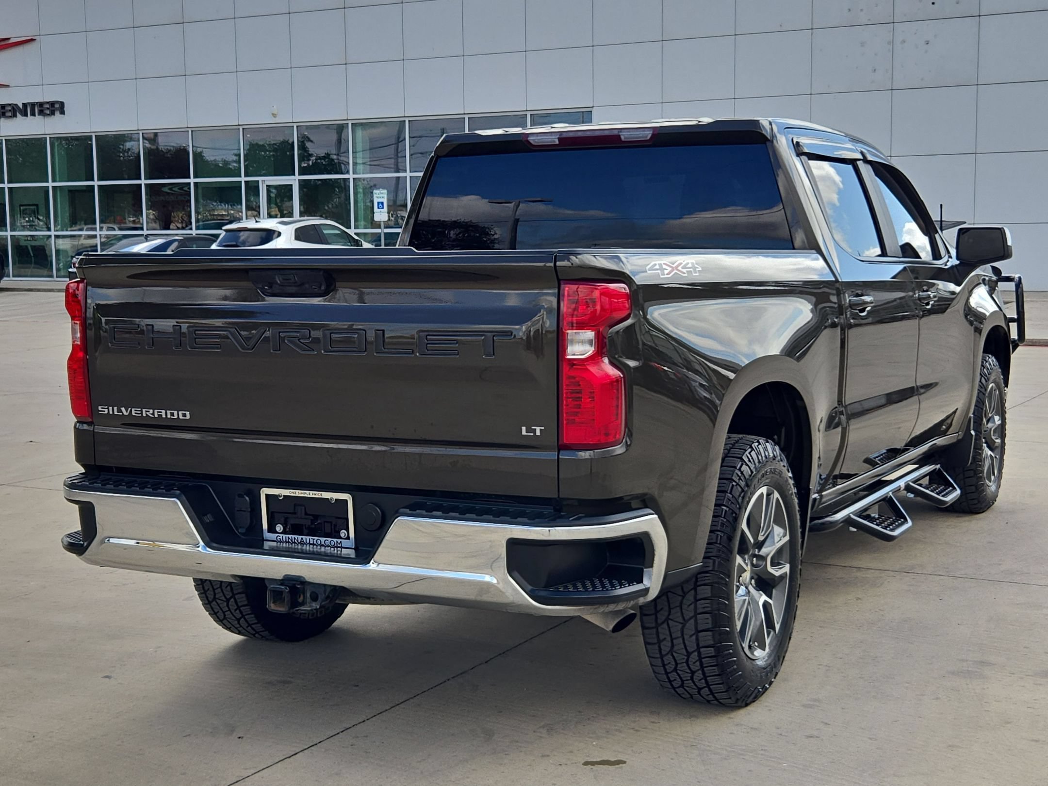 Certified 2023 Chevrolet Silverado 1500 LT AWD/4WD image 3