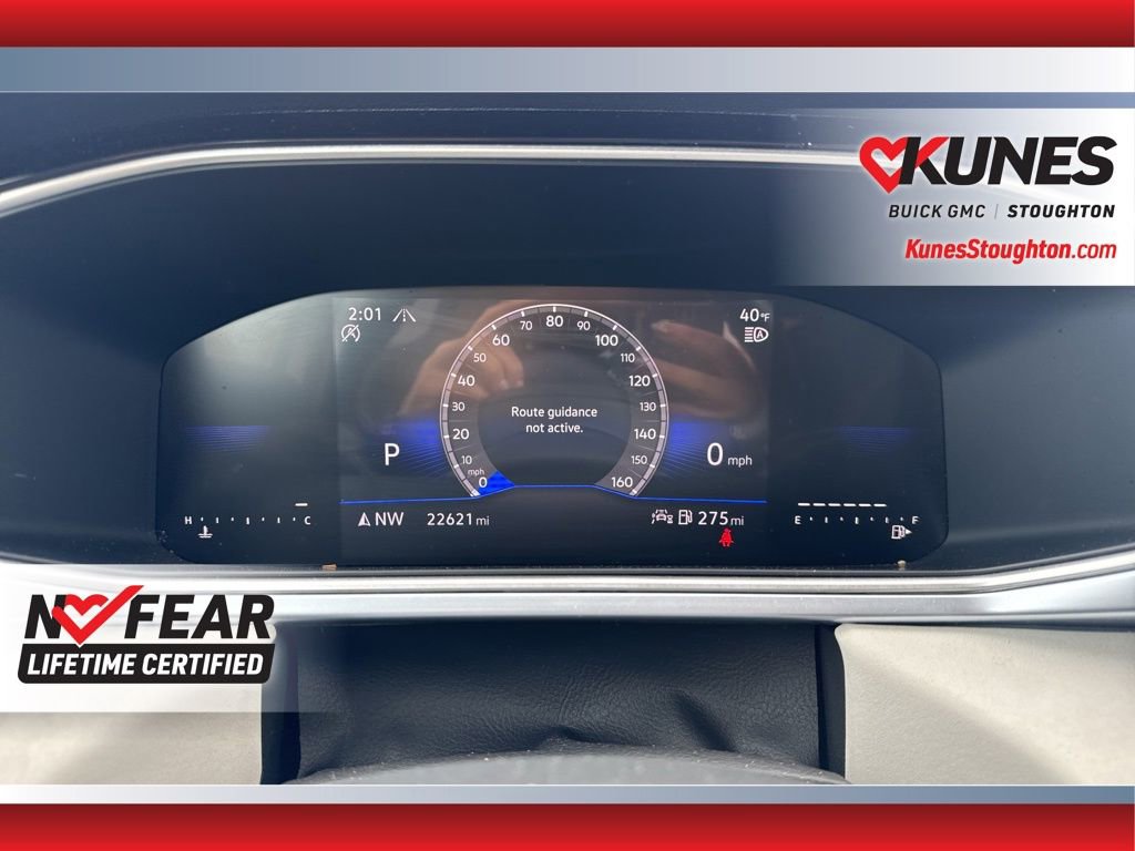 Used 2025 Volkswagen Taos SE AWD/4WD image 28