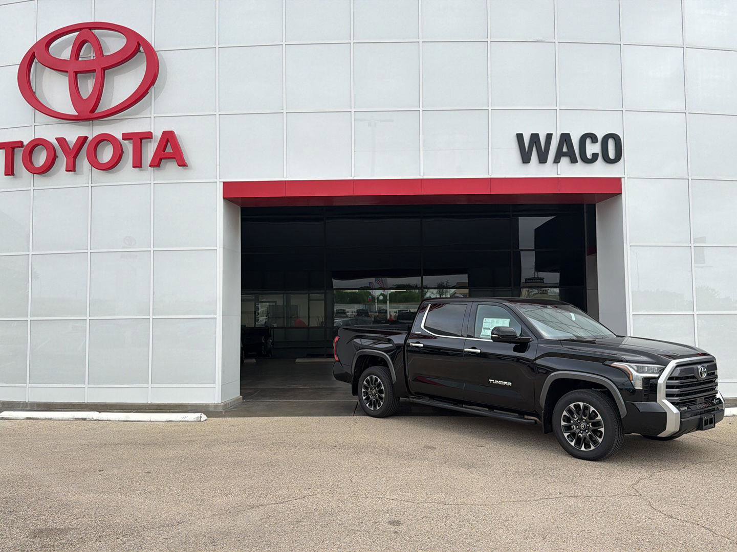 New 2026 Toyota Tundra Limited AWD/4WD image 1