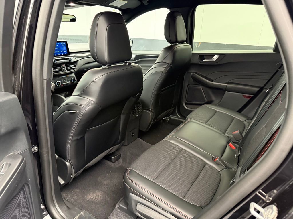 New 2026 Ford Escape ST-Line w/ Cold Weather Package AWD/4WD image 45