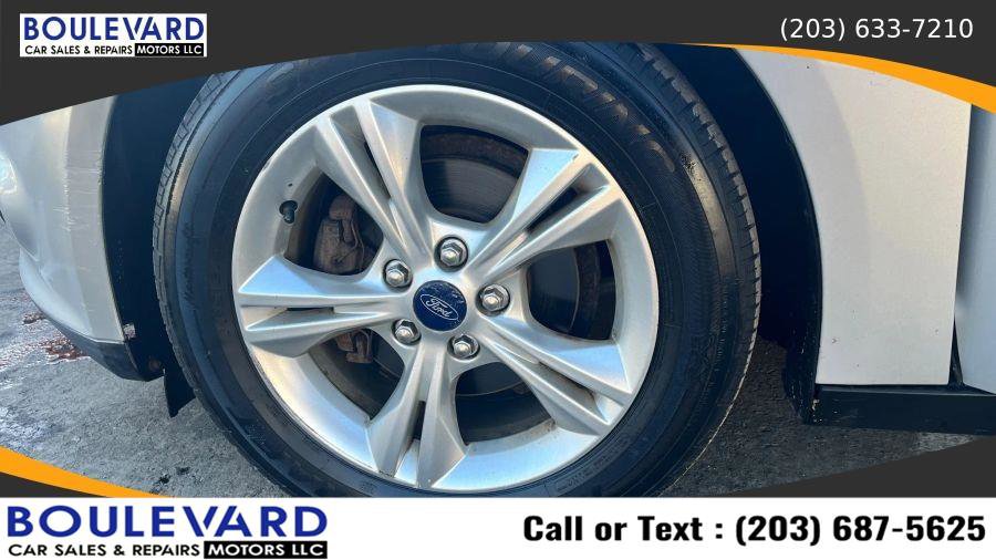 Used 2013 Ford Focus SE FWD image 27