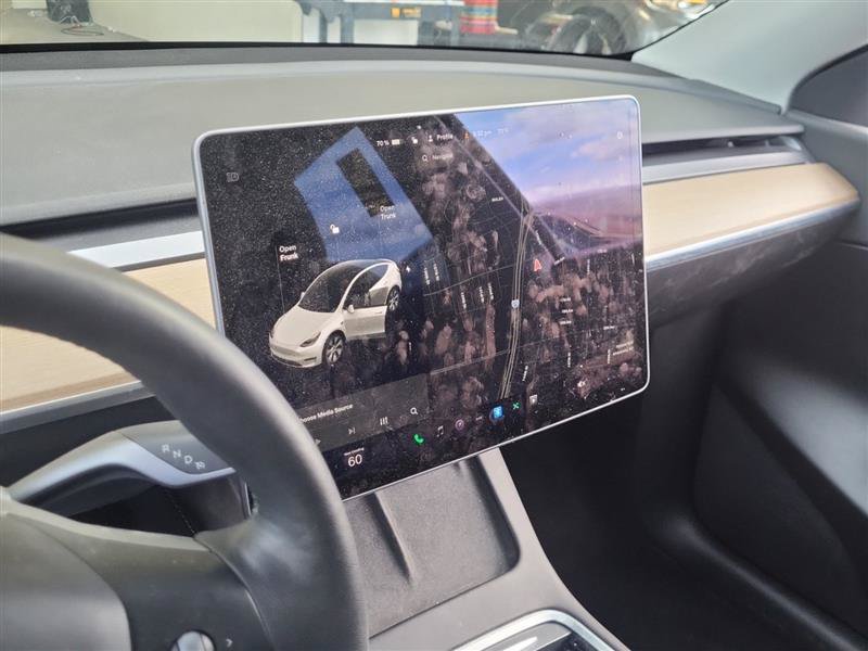Used 2021 Tesla Model Y Long Range AWD/4WD image 4