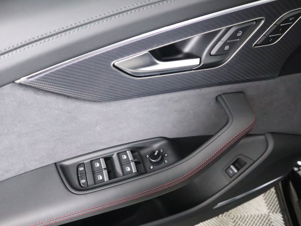 New 2026 Audi SQ8 Prestige image 25