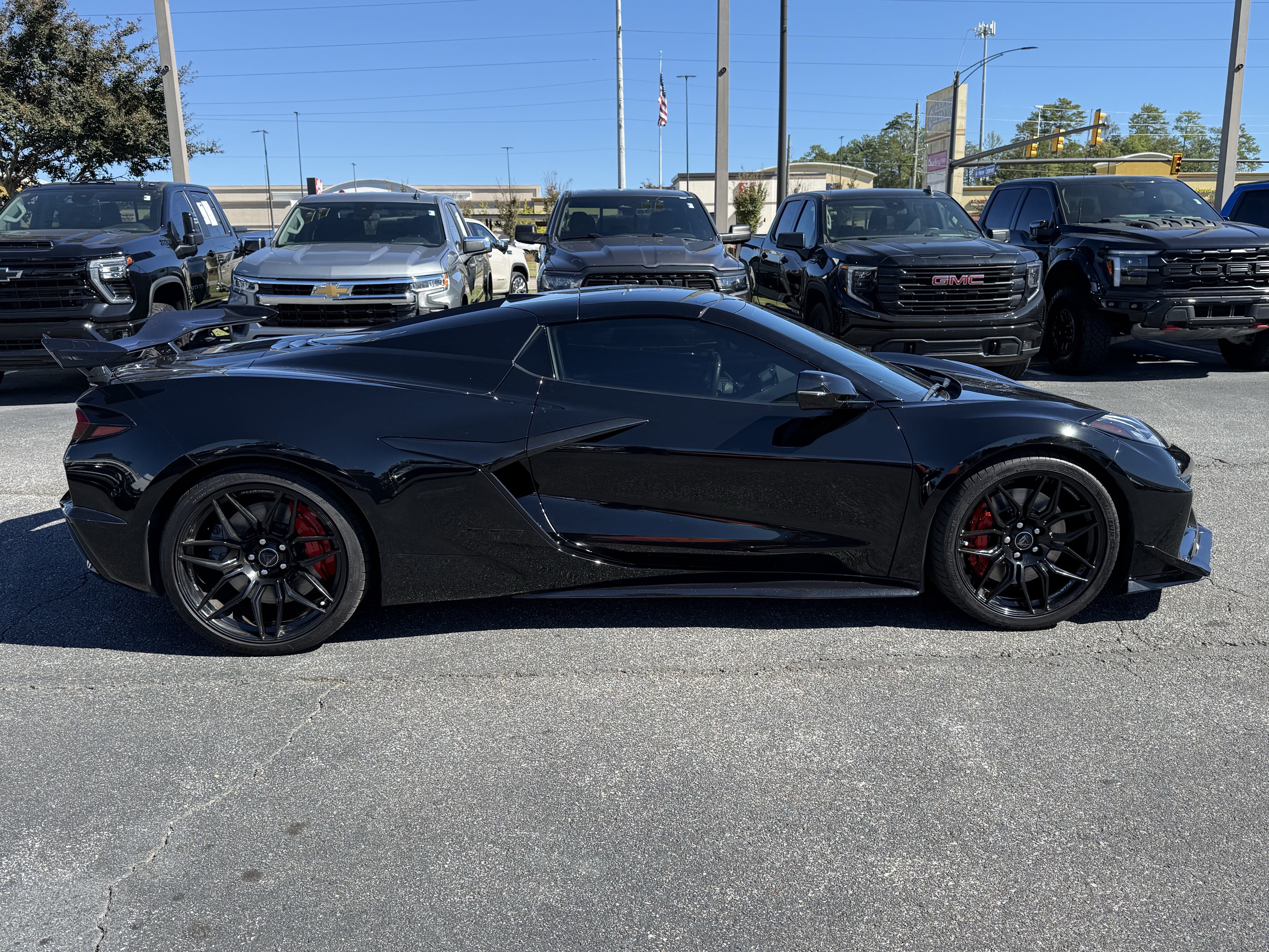 Used 2024 Chevrolet Corvette Z06 w/ Stealth Interior Trim Package RWD image 12