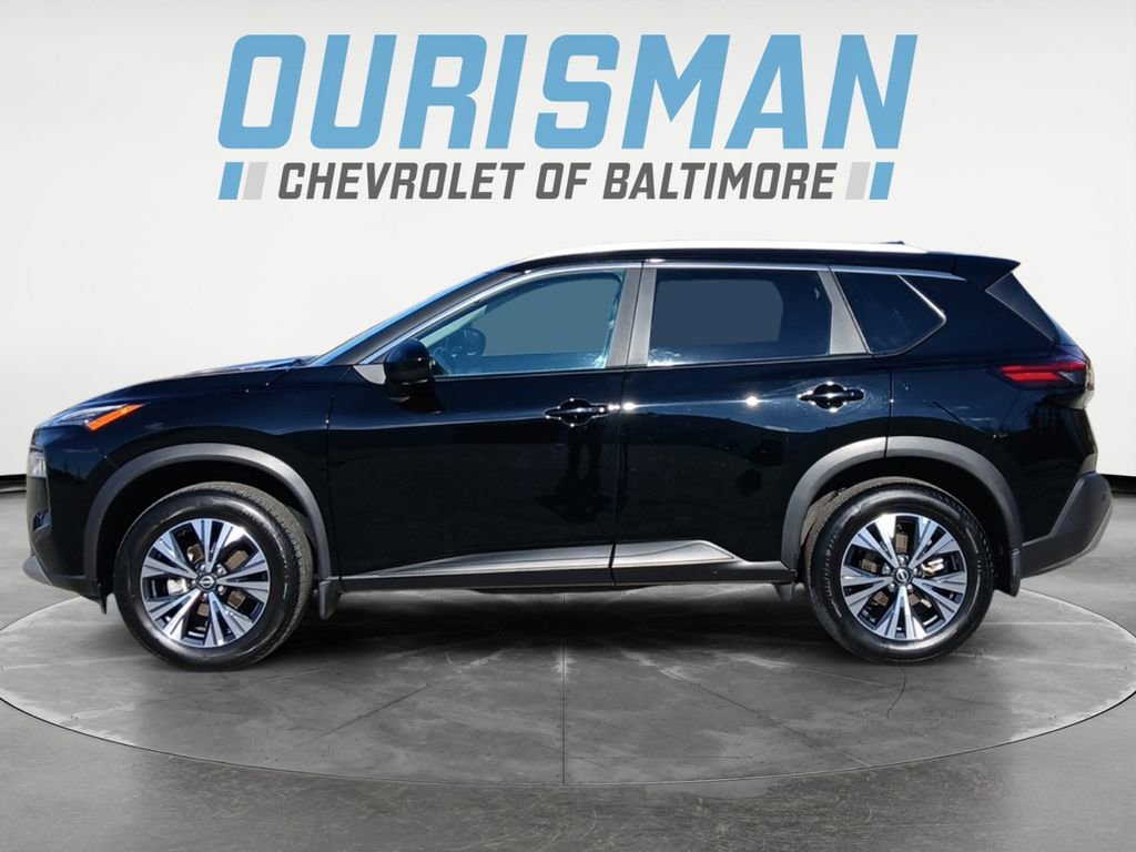 Used 2023 Nissan Rogue SV w/ SV Premium B Package image 3