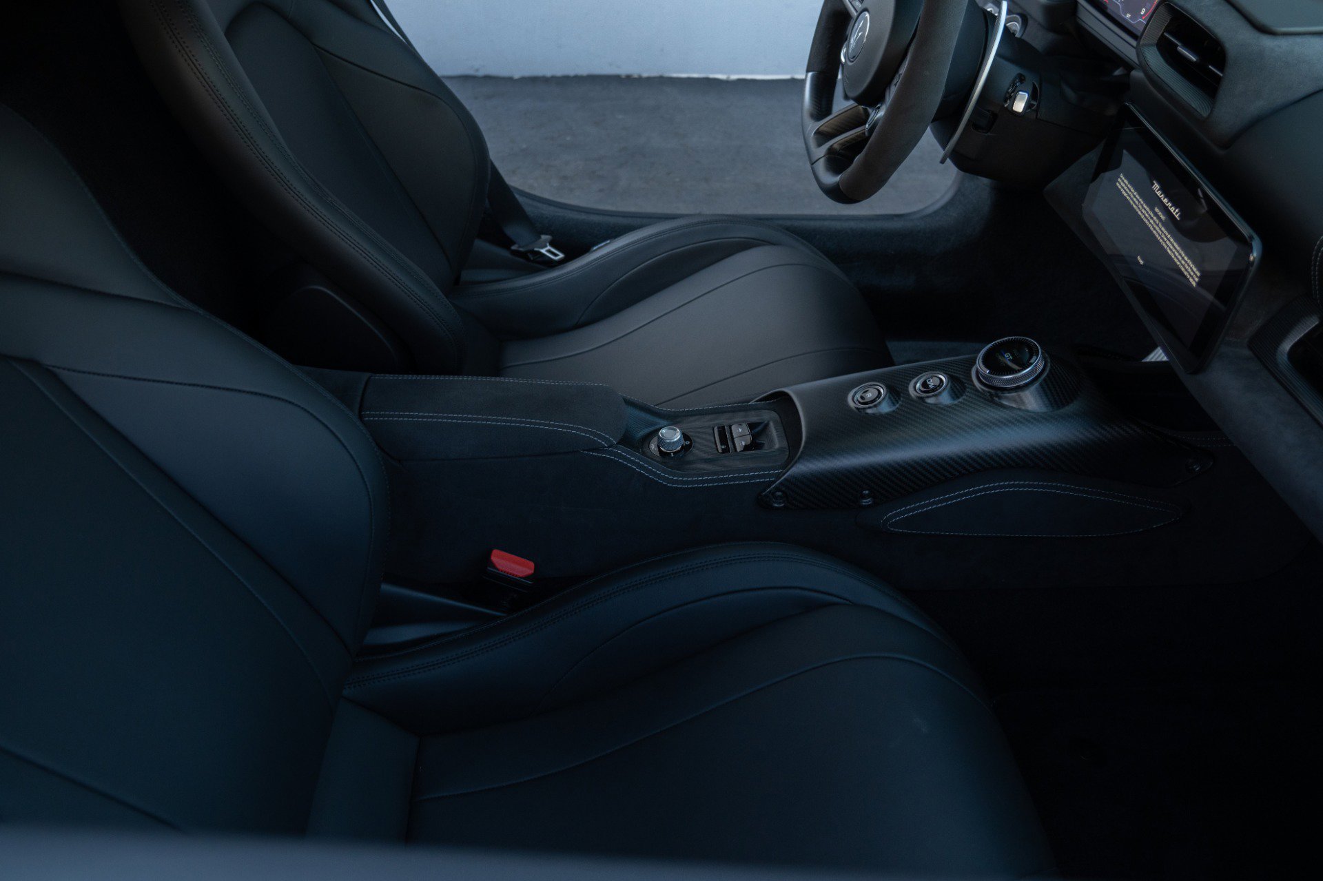 Used 2023 Maserati MC20 Coupe image 40