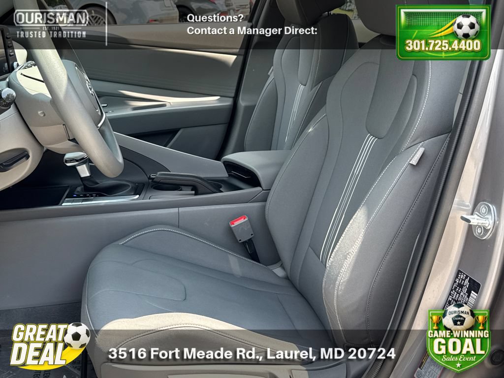 Used 2023 Hyundai Elantra SEL FWD image 5