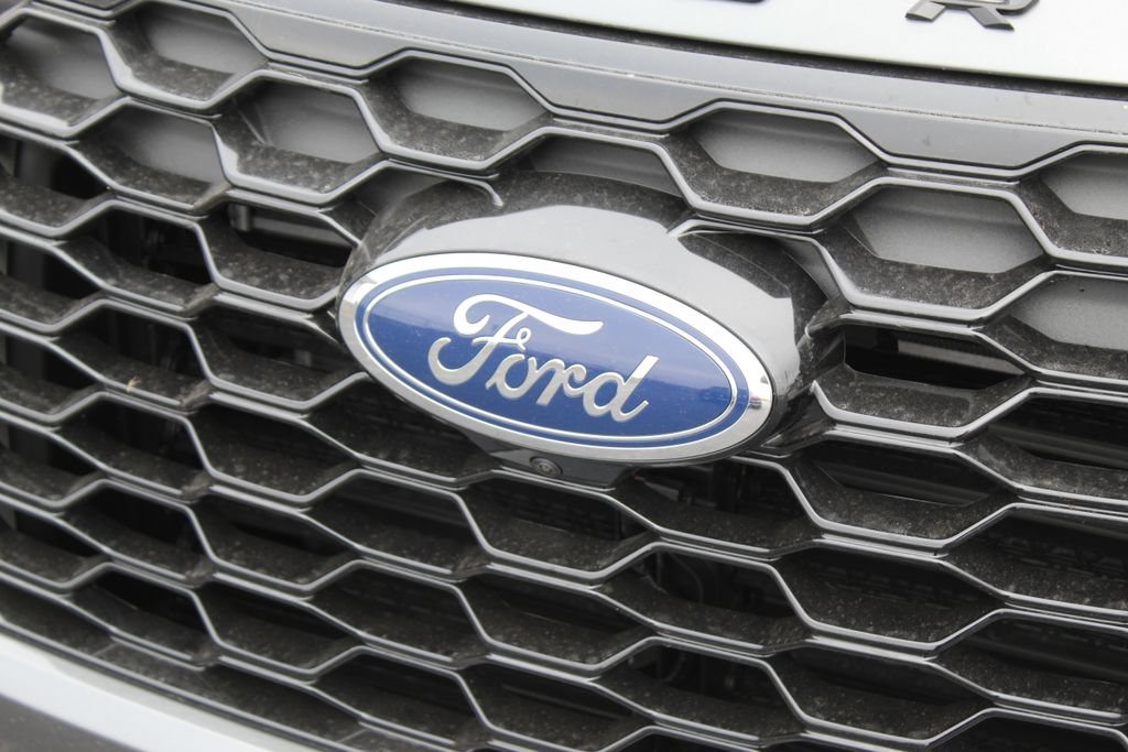 New 2026 Ford Explorer ST-Line w/ ST-Line Street Pack AWD/4WD image 10