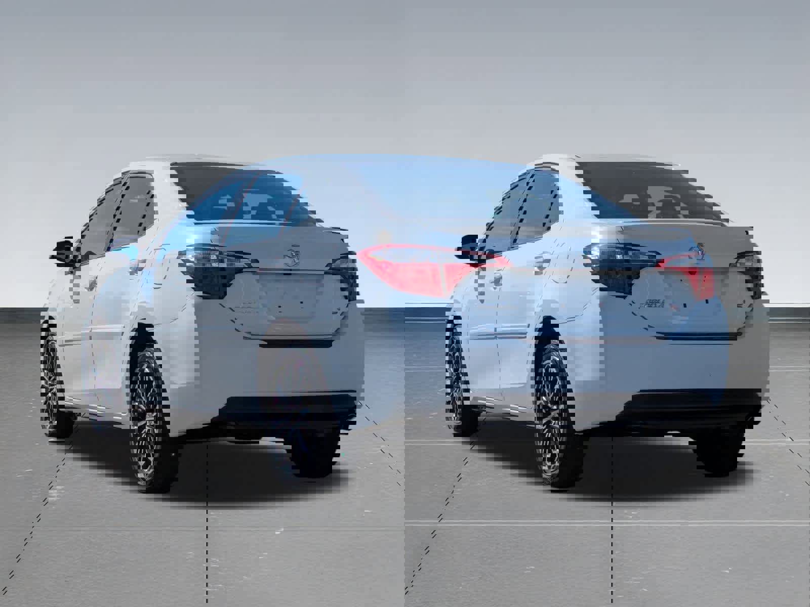 Used 2015 Toyota Corolla S image 4