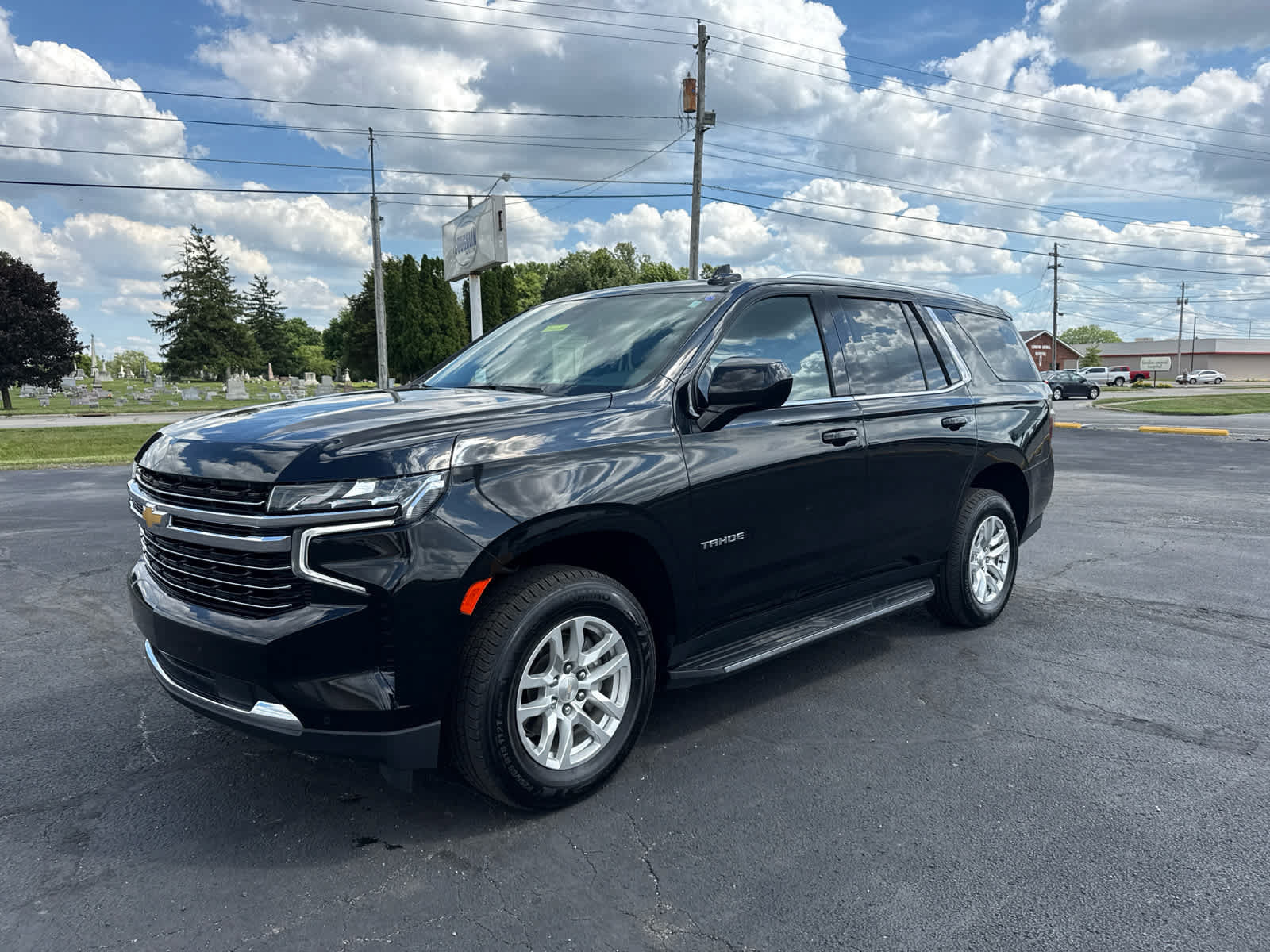 Certified 2024 Chevrolet Tahoe LT AWD/4WD image 1