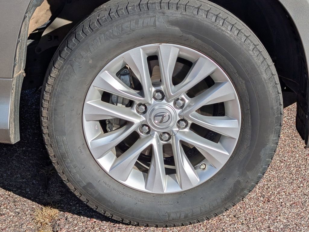 Used 2023 Lexus GX 460 Premium w/ Premium Plus Package image 10