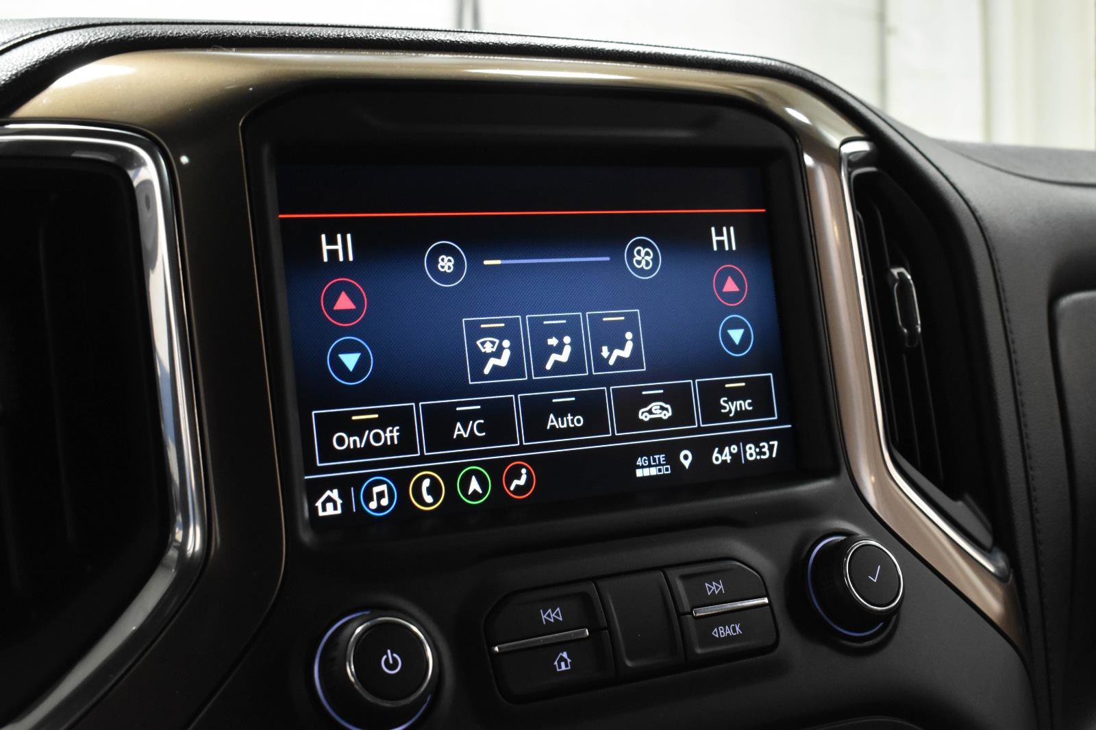 Used 2019 Chevrolet Silverado 1500 High Country w/ High Country Premium Package AWD/4WD image 19