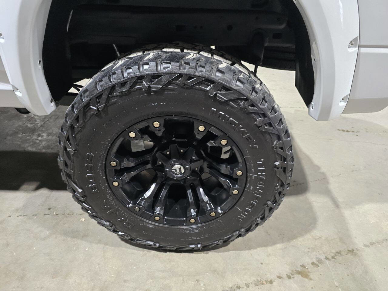 Used 2017 RAM 2500 Laramie w/ Sport Appearance Group image 24