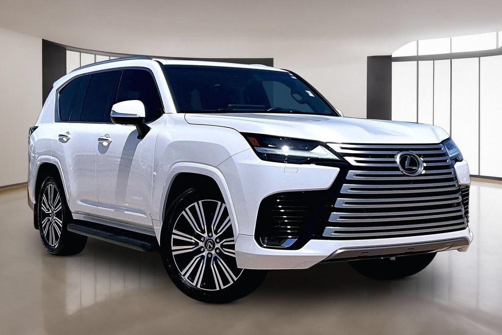 Used 2024 Lexus LX 600 4WD w/ Luxury Package image 11
