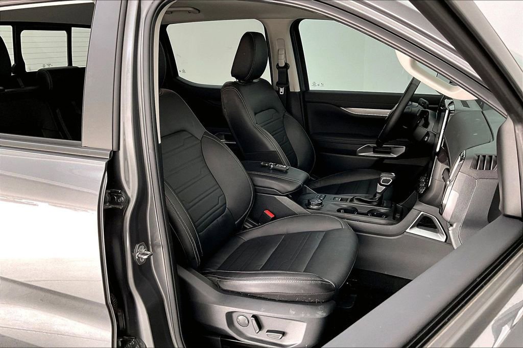 Used 2025 Ford Ranger Lariat w/ Trailer Tow Package image 11