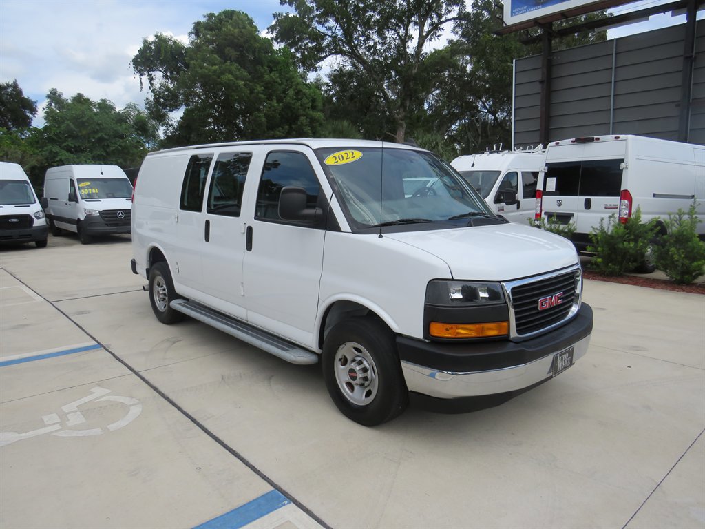 Used 2022 GMC Savana 2500 w/ Driver Convenience Package image 1