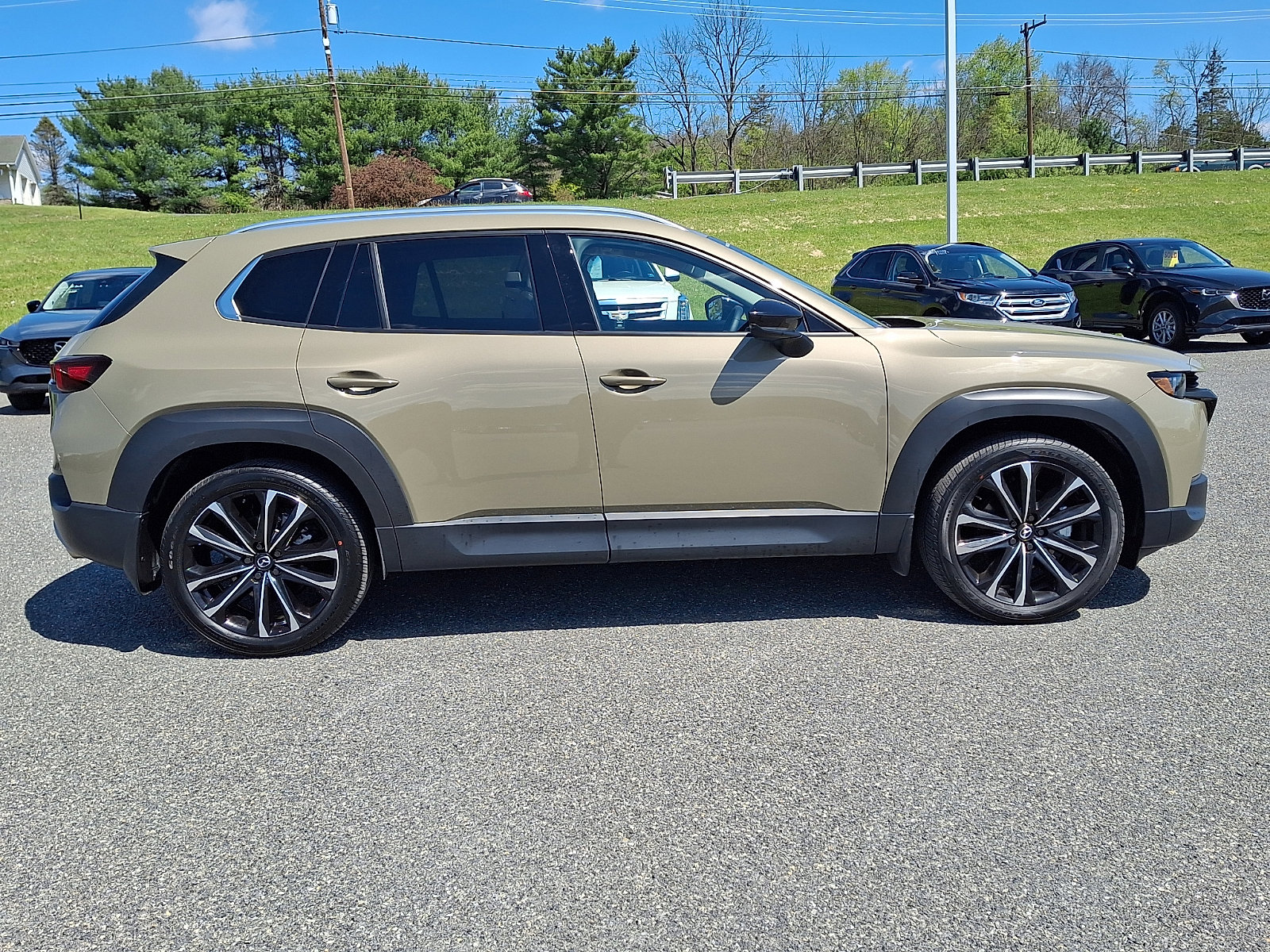 Certified 2025 MAZDA CX-50 AWD 2.5 Turbo w/ Premium Pkg image 7
