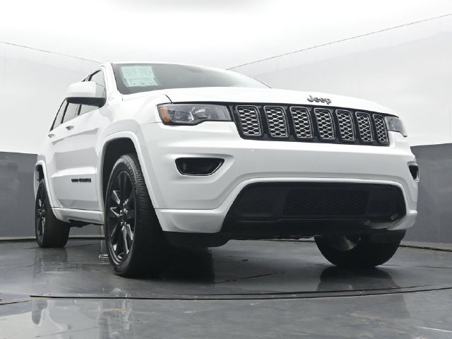 Used 2019 Jeep Grand Cherokee Altitude AWD/4WD image 55