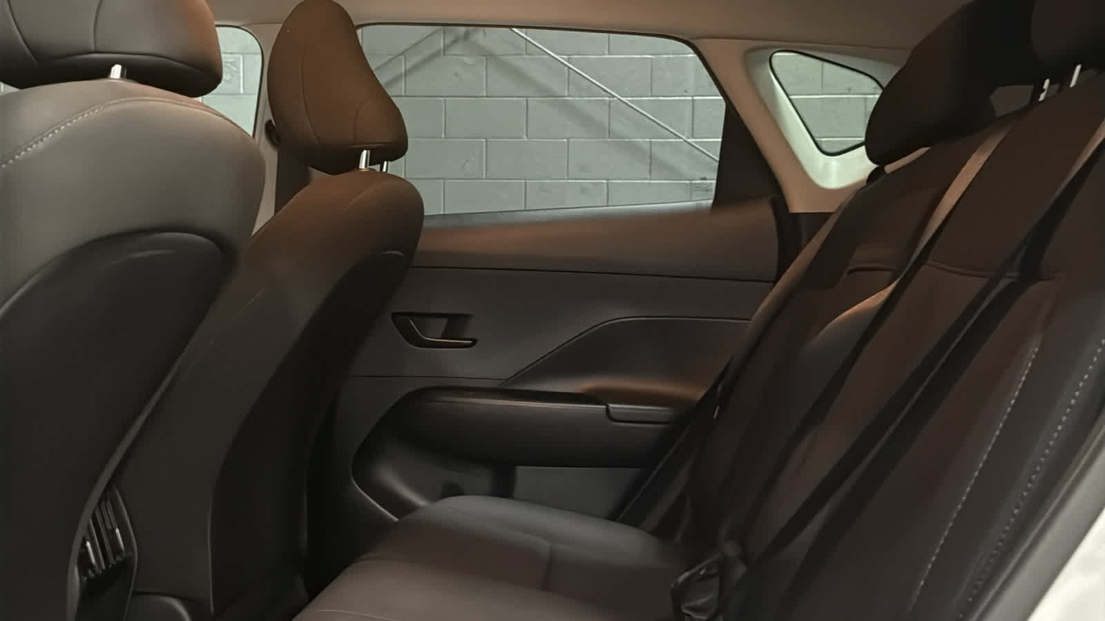 Used 2024 Hyundai Kona SEL AWD/4WD image 21
