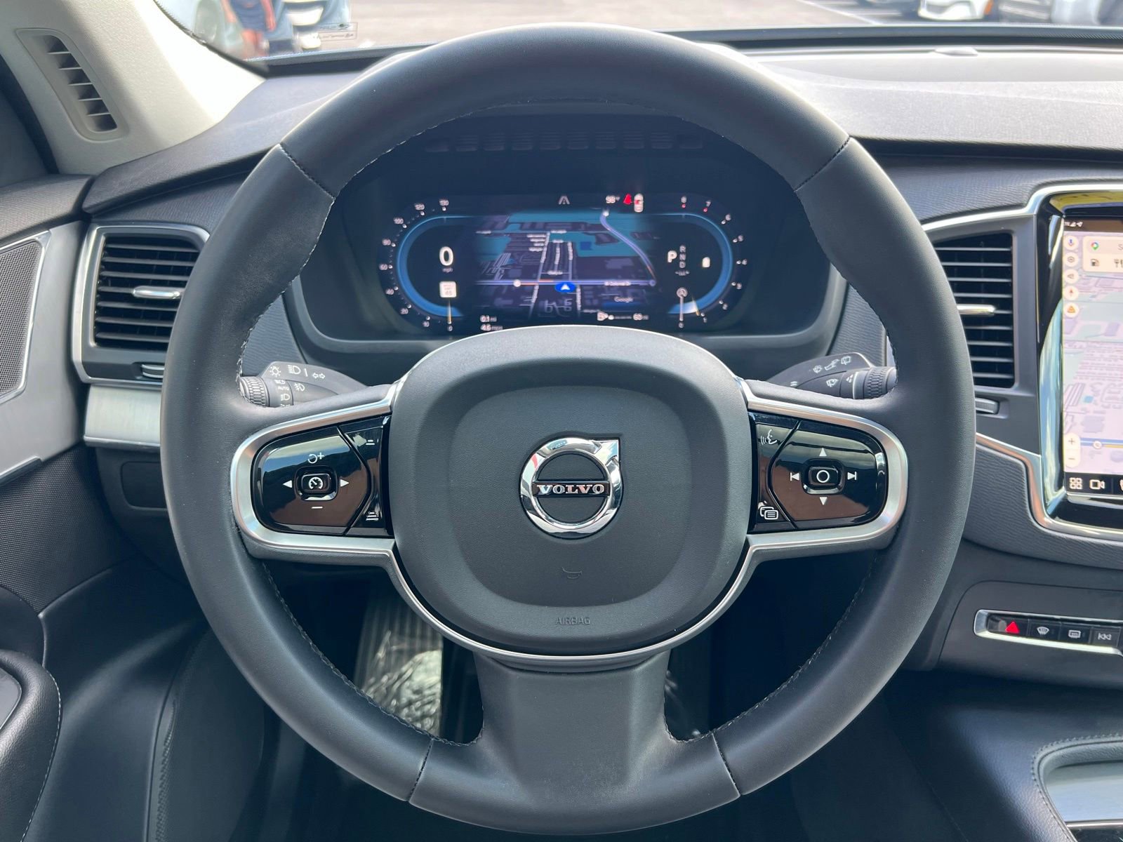 Used 2023 Volvo XC90 B5 Core AWD/4WD image 32