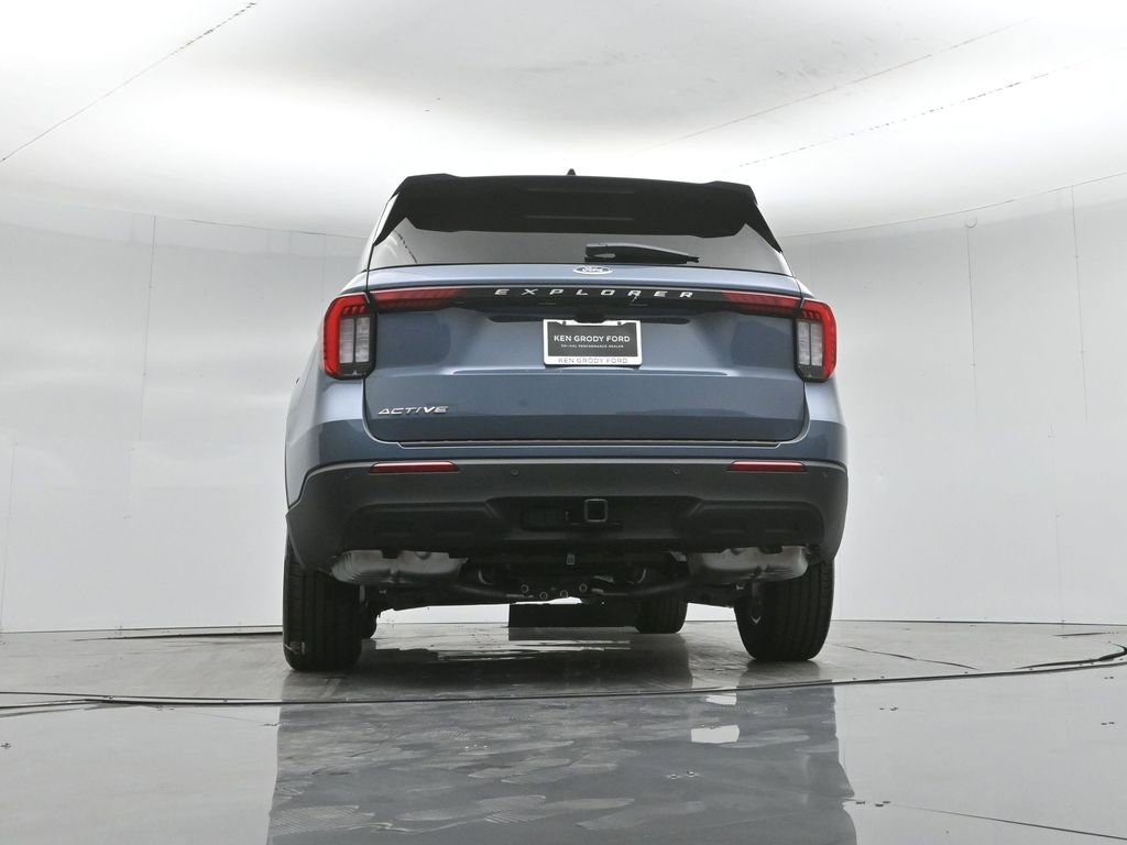 New 2026 Ford Explorer Active RWD image 49