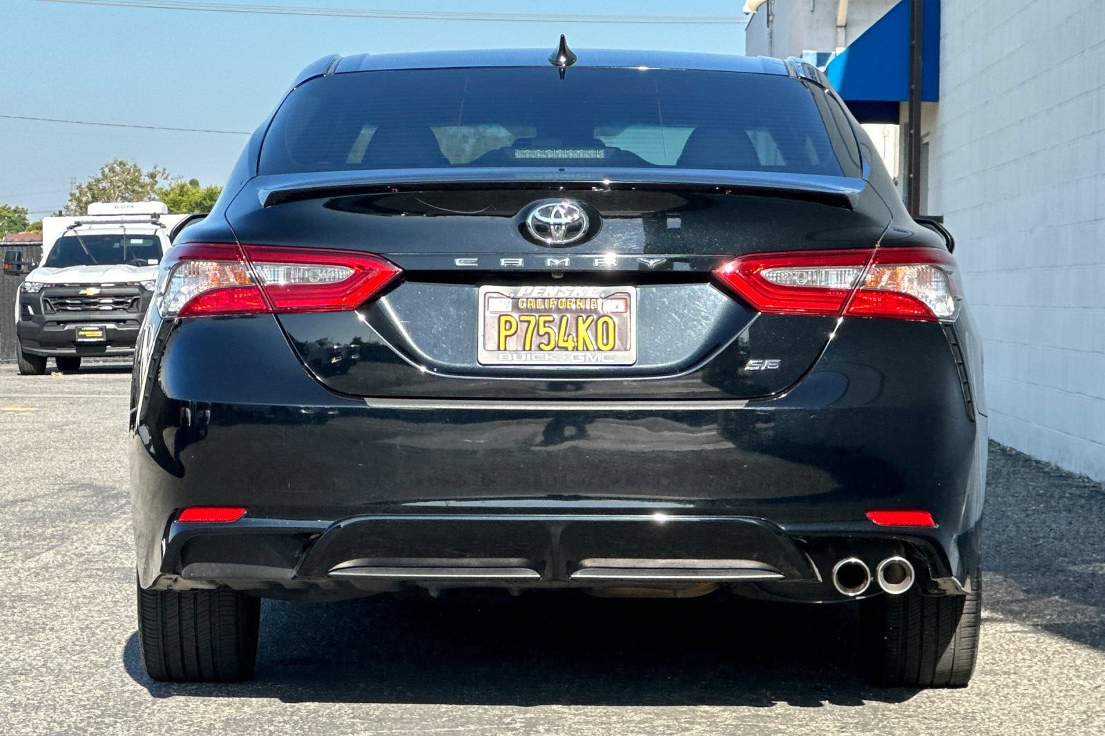 Used 2019 Toyota Camry SE FWD image 5