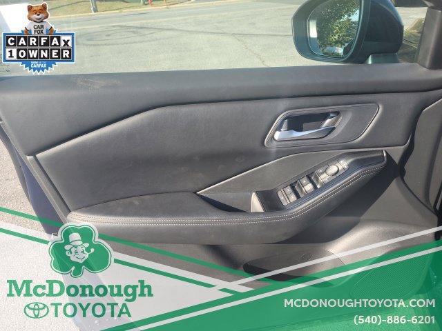 Used 2026 Nissan Rogue SV AWD/4WD image 14