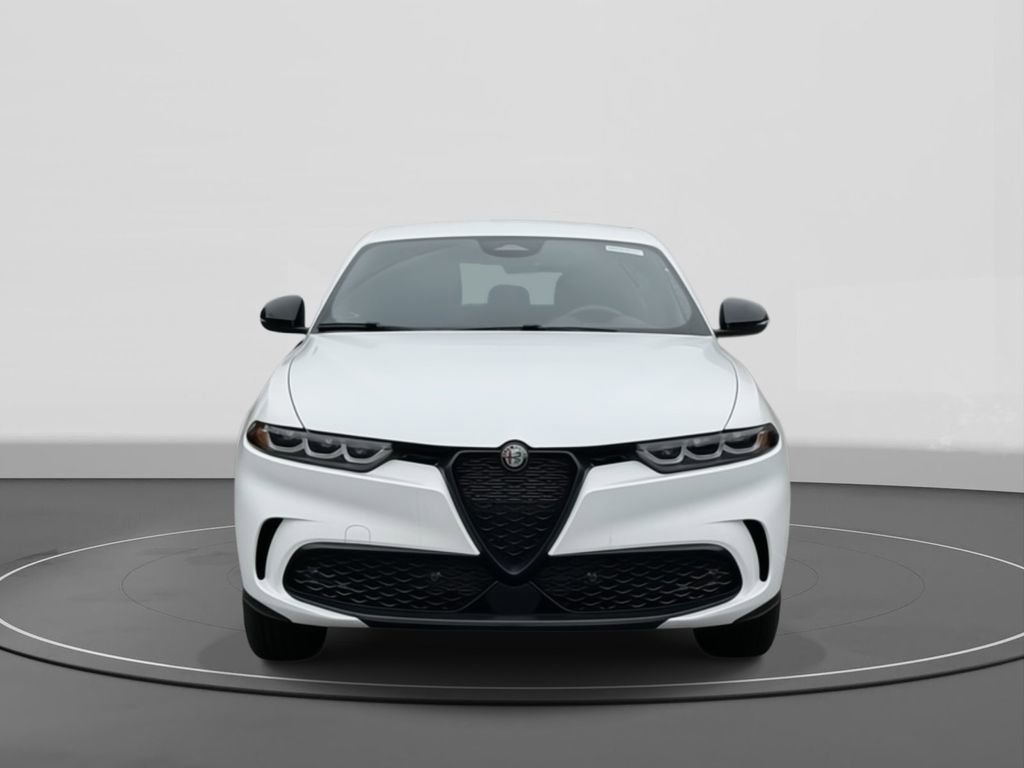 New 2025 Alfa Romeo Tonale image 2