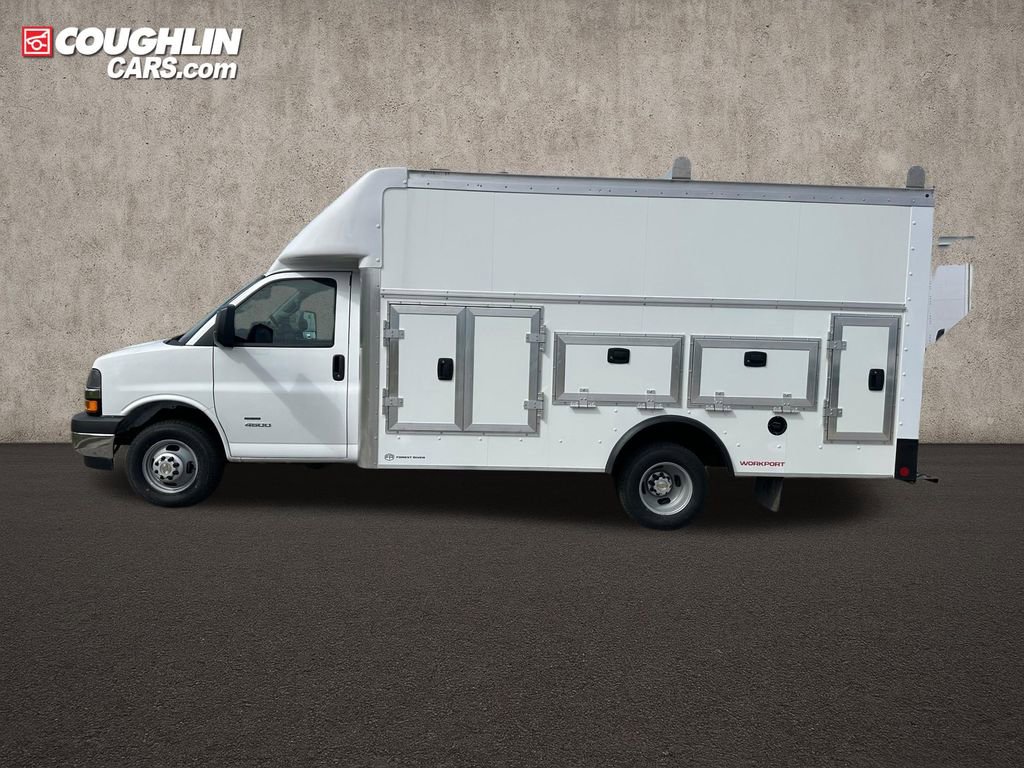 New 2026 Chevrolet Express 4500 w/ Power Convenience Package video 2