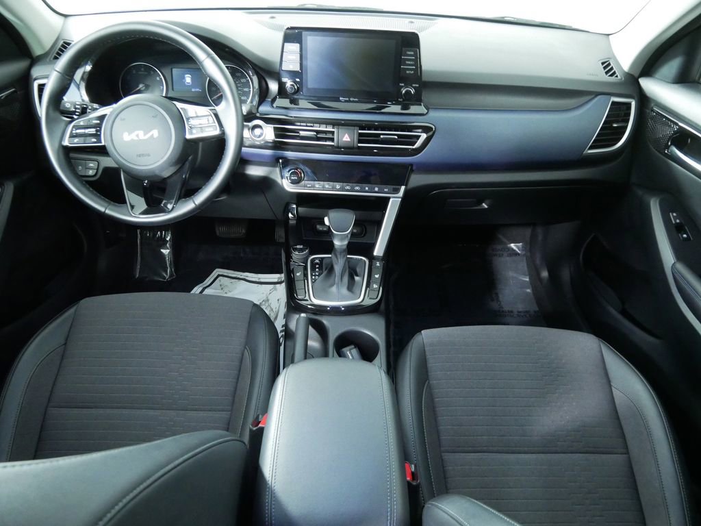 Certified 2023 Kia Seltos S image 19