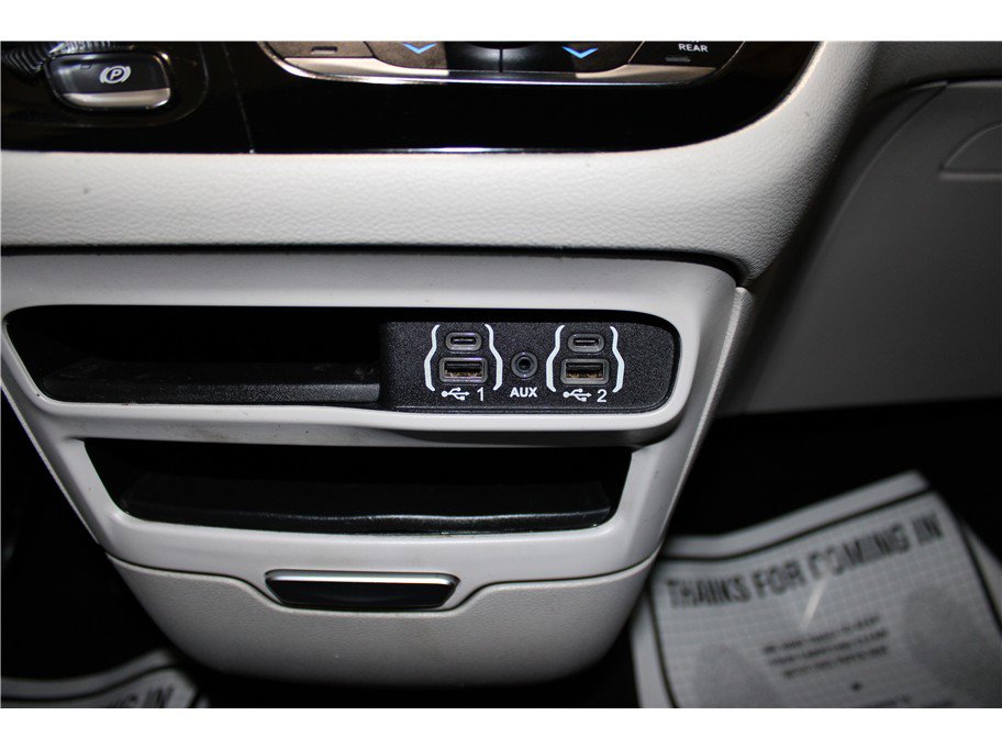 Used 2021 Chrysler Voyager Lxi image 33