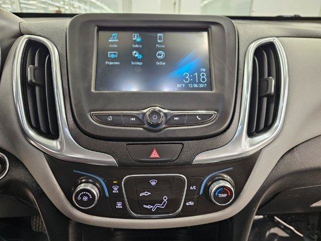 Used 2018 Chevrolet Equinox LS FWD image 23