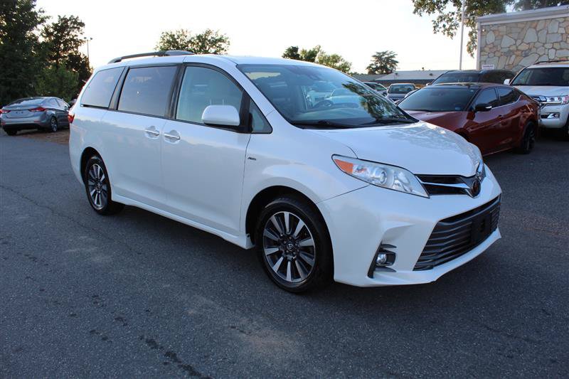 Used 2020 Toyota Sienna XLE AWD/4WD image 9