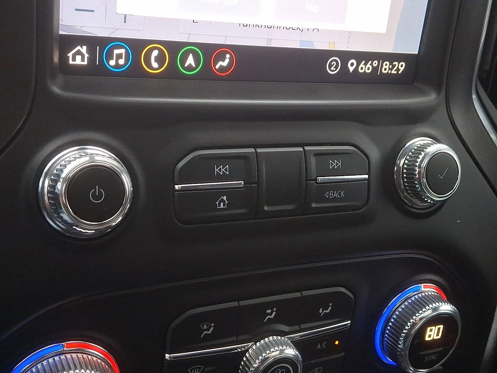 Used 2020 GMC Sierra 2500 AT4 w/ AT4 Premium Package image 17