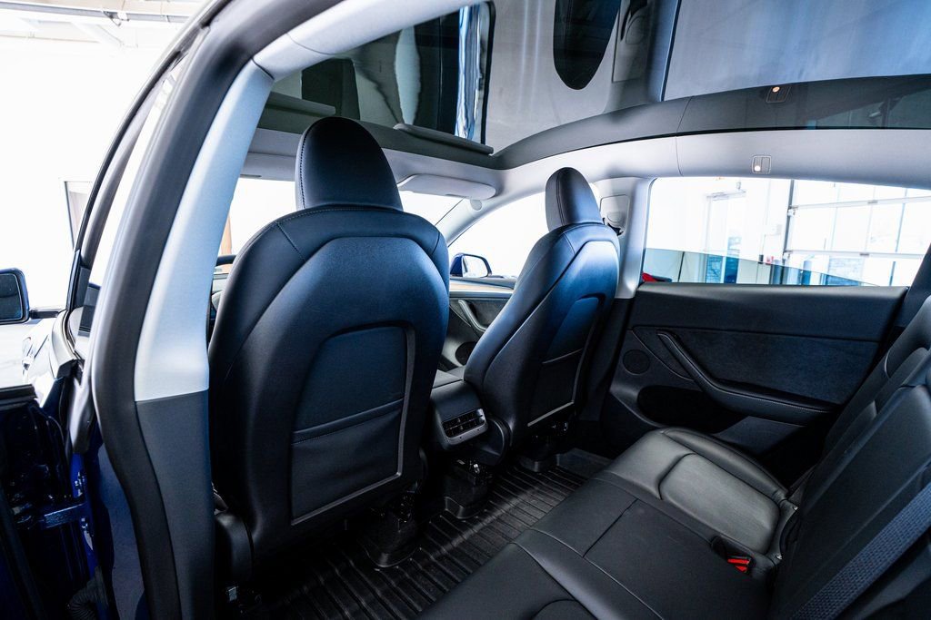 Used 2023 Tesla Model Y Long Range image 48
