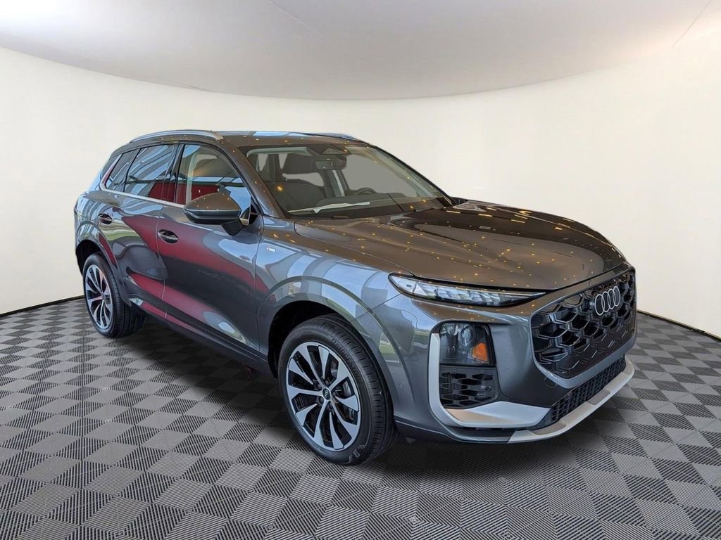 New 2026 Audi Q3 quattro 2.0T AWD/4WD image 1