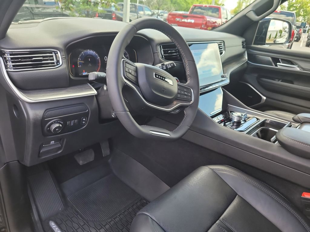 Certified 2024 Jeep Wagoneer Series III w/ Premium Group I image 18