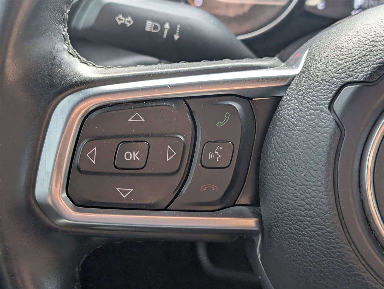 Used 2021 Jeep Wrangler Unlimited Sahara image 25