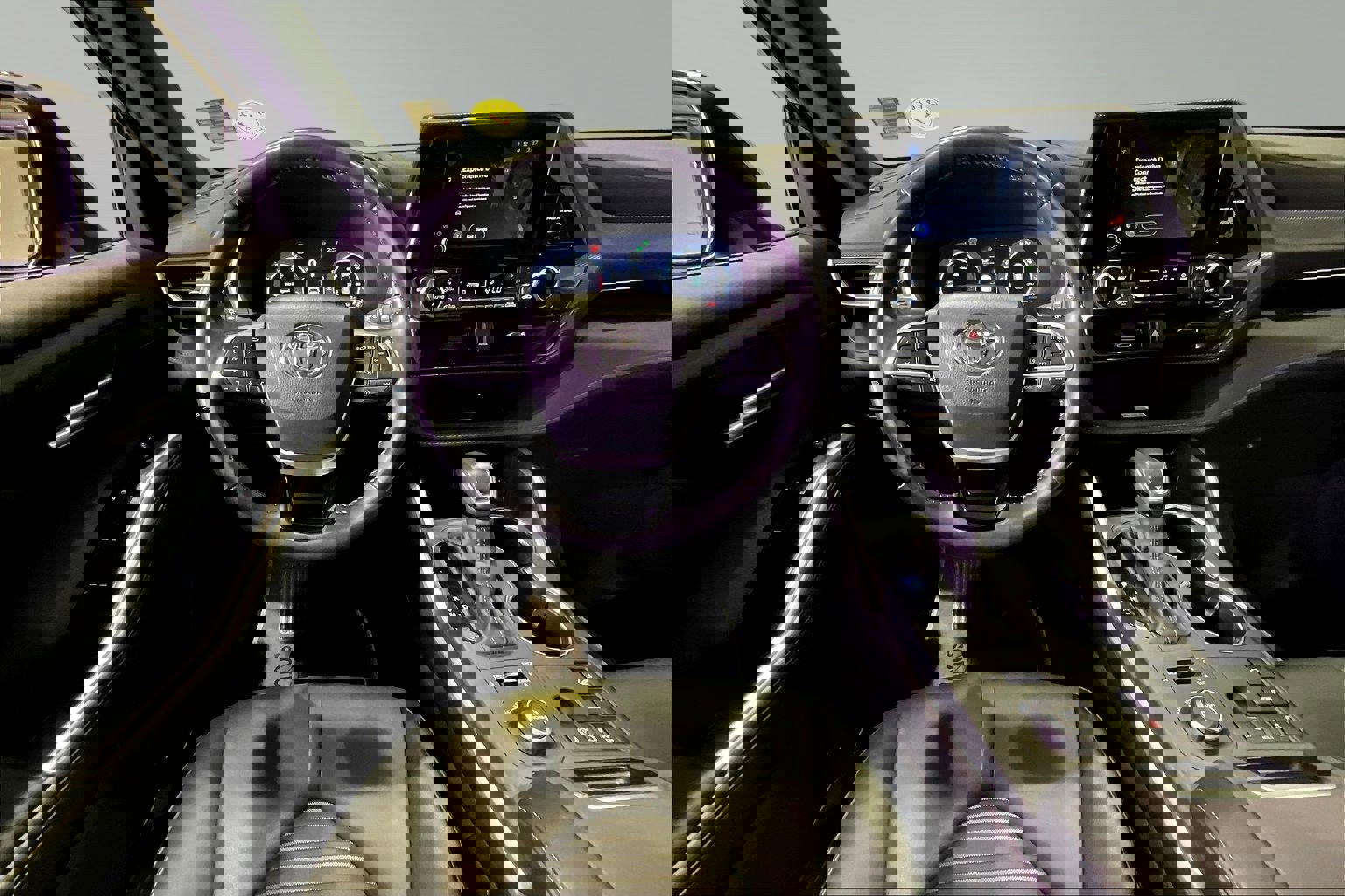 Used 2025 Toyota Highlander XSE image 8