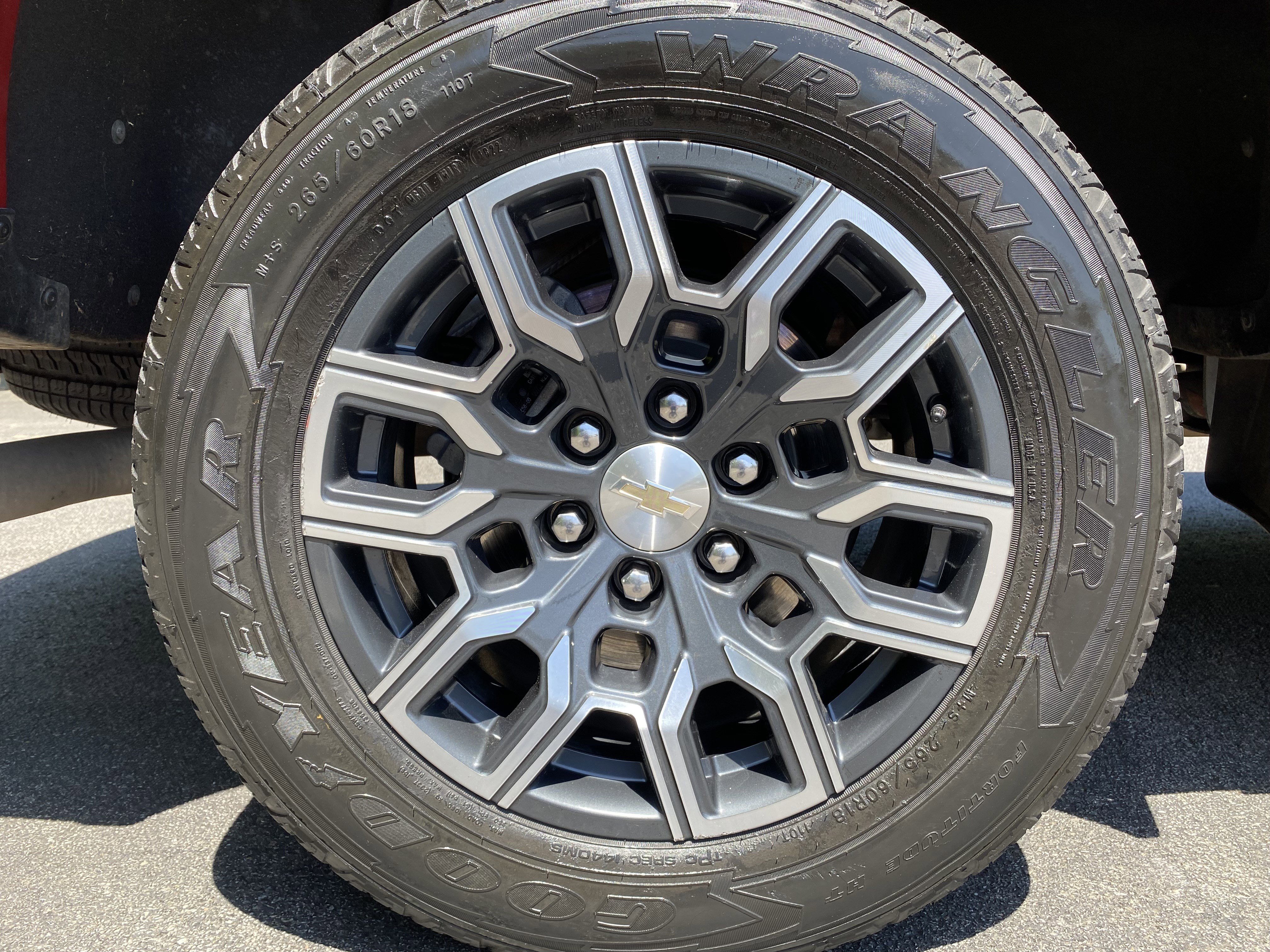 Used 2023 Chevrolet Colorado LT w/ LT Convenience Package III RWD image 13