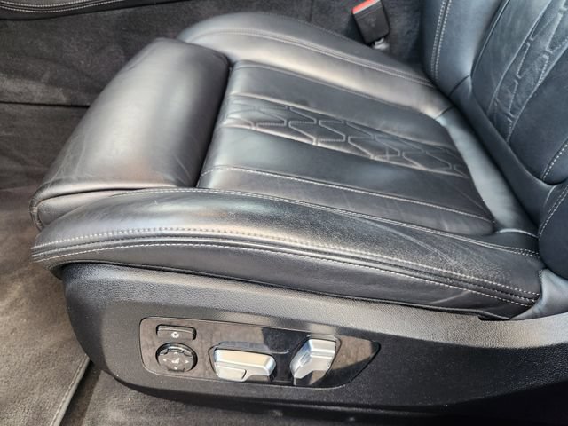 Used 2020 BMW X6 M50i AWD/4WD image 21