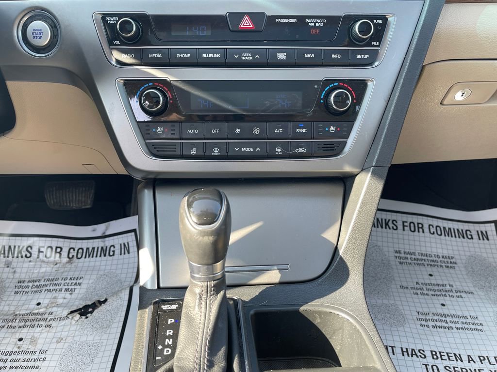 Used 2015 Hyundai Sonata Limited w/ Option Group 05 image 27