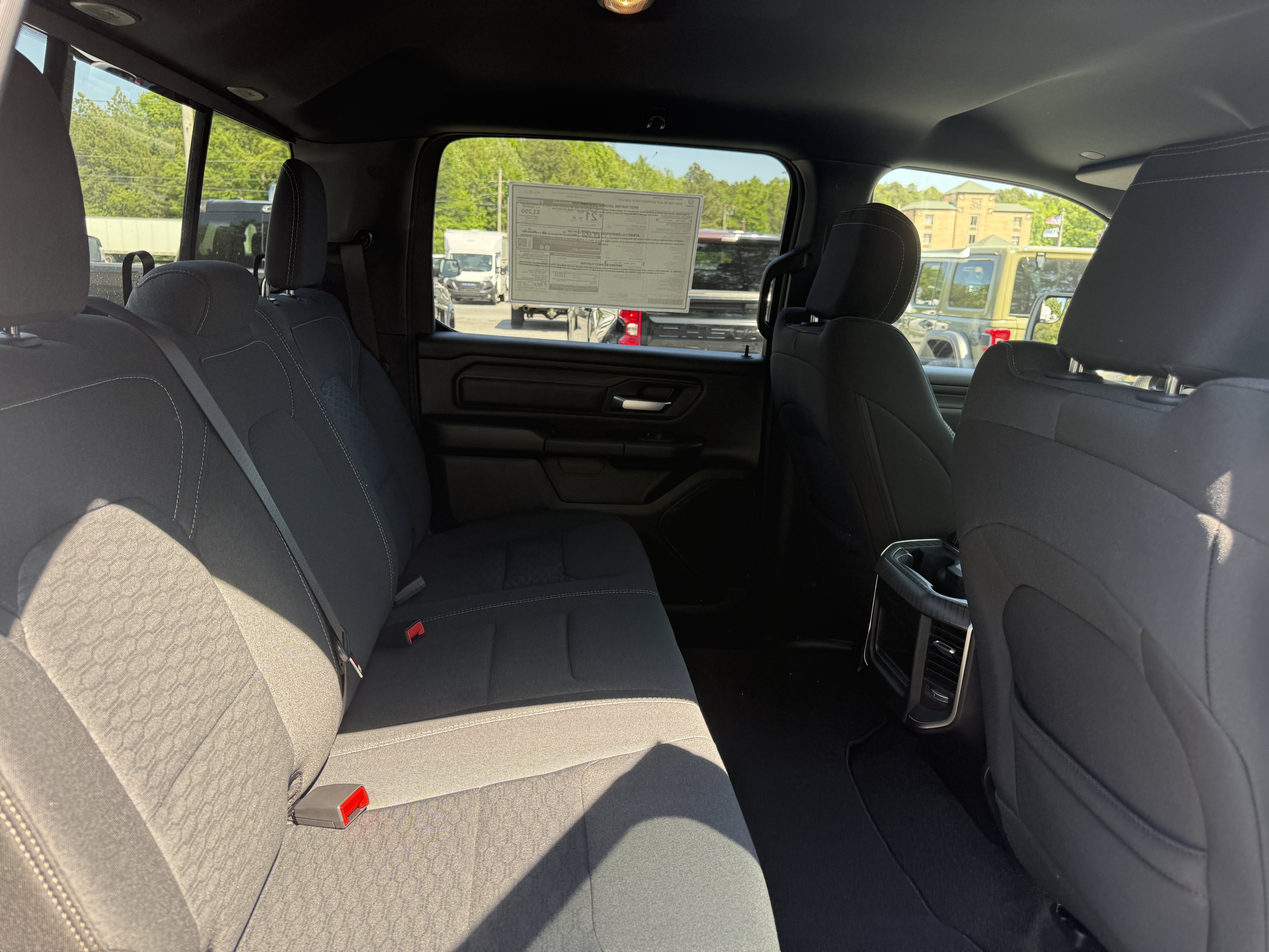 New 2026 RAM 1500 Express AWD/4WD image 17