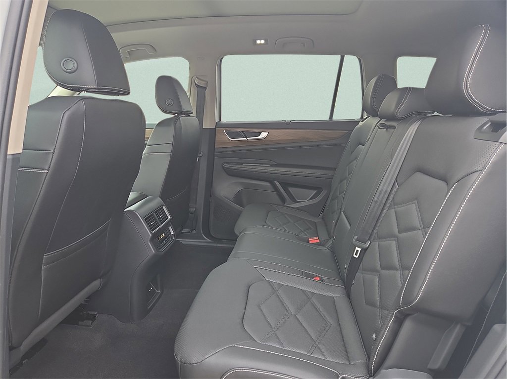 New 2026 Volkswagen Atlas SE image 10