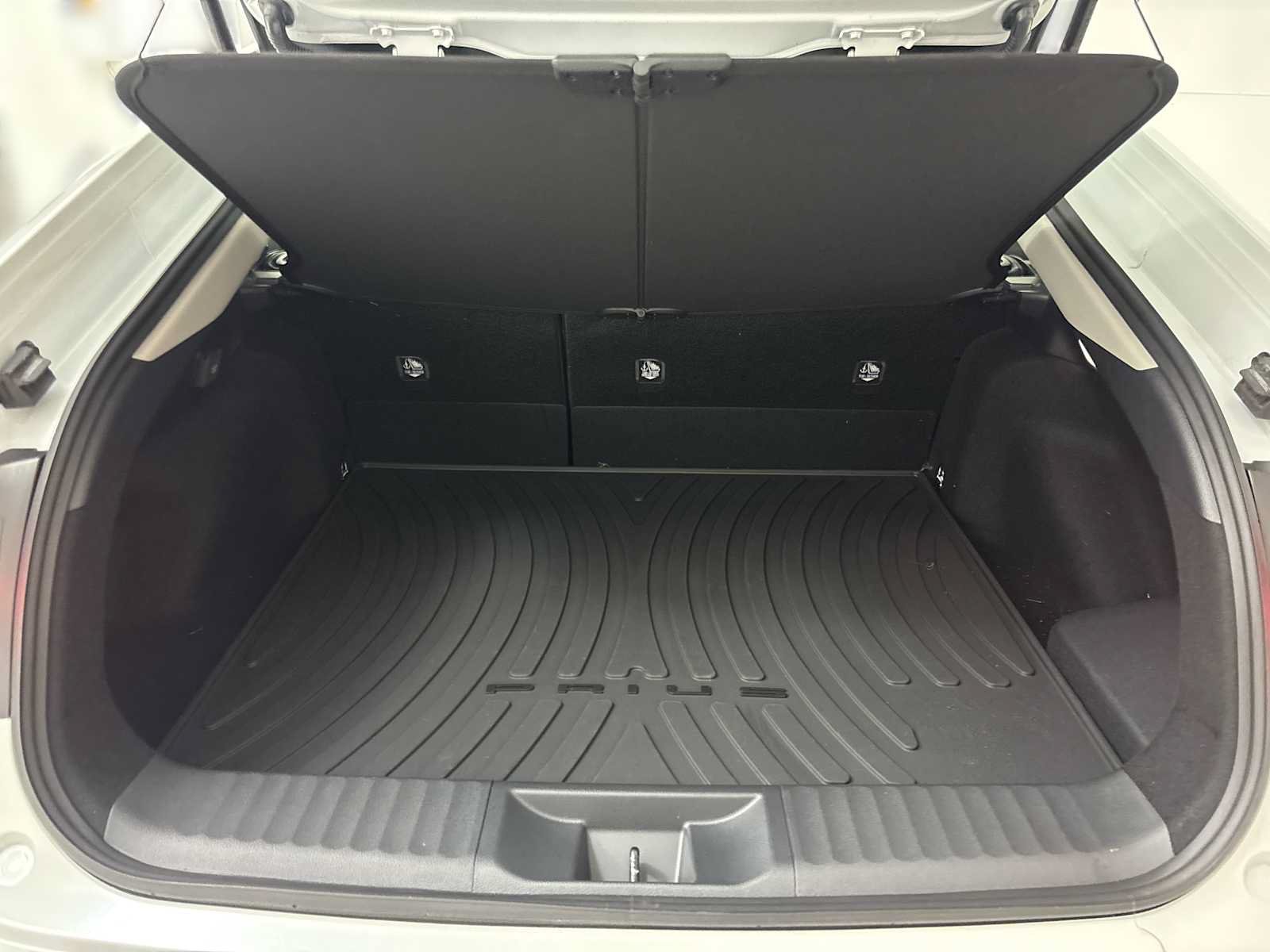 Used 2025 Toyota Prius Plug-In Hybrid FWD image 20