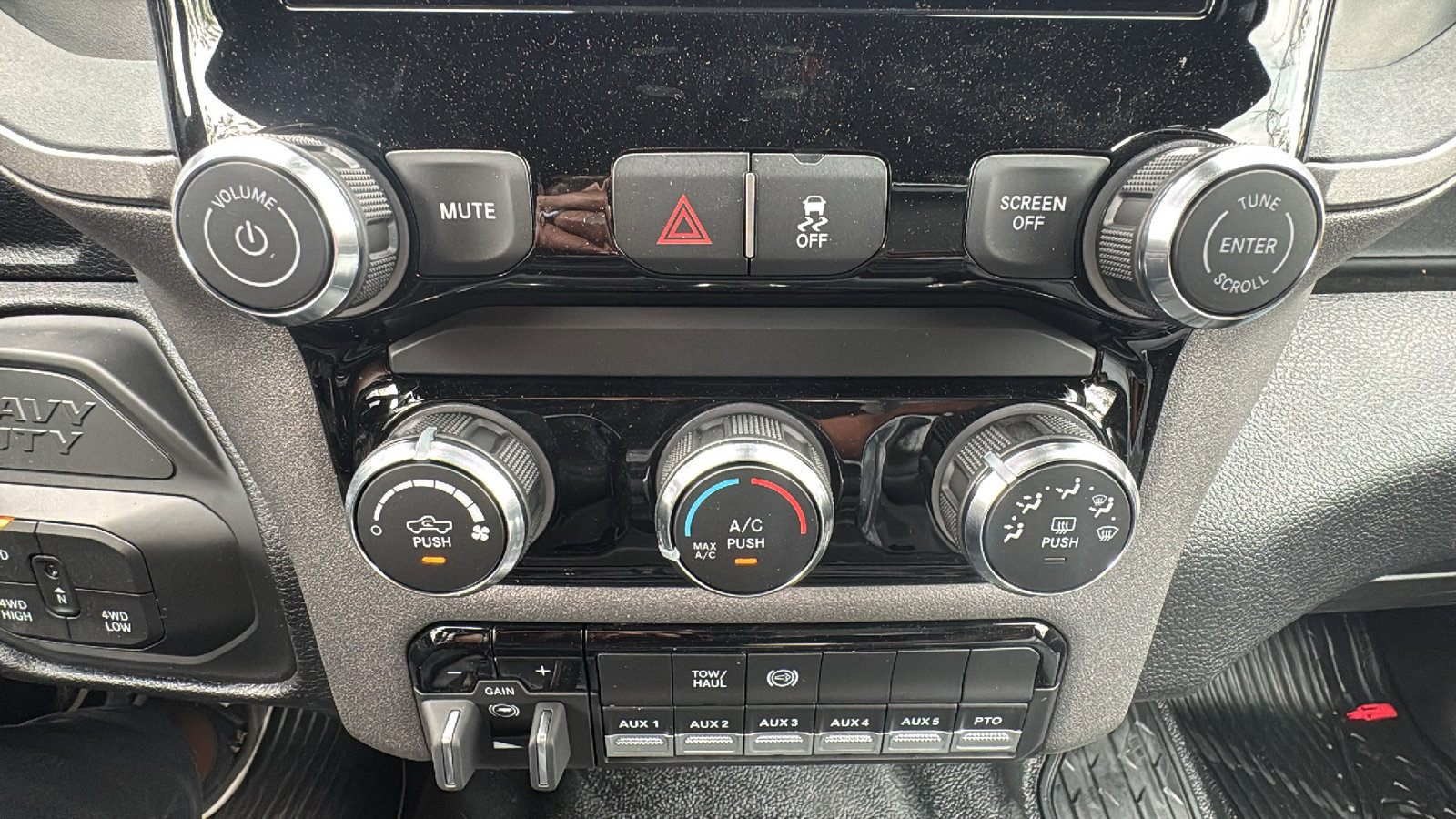 New 2026 RAM 4500 Tradesman AWD/4WD image 15