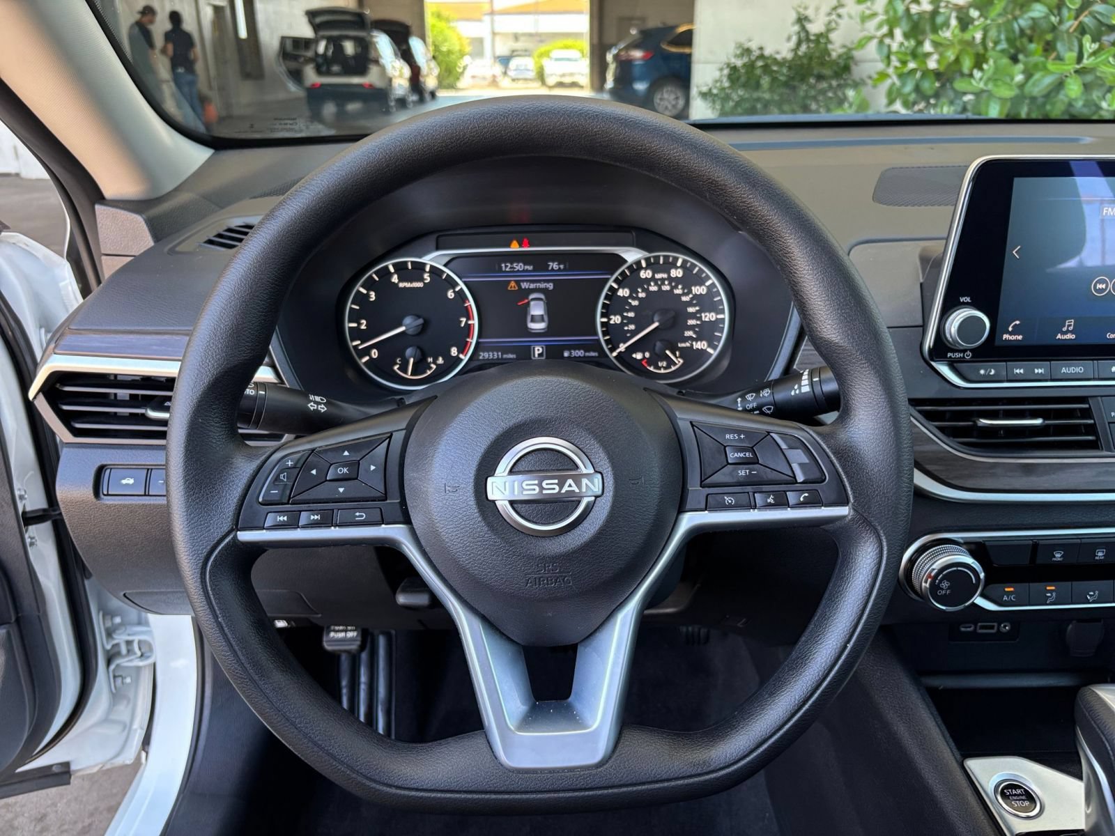Used 2025 Nissan Altima 2.5 SV FWD image 29