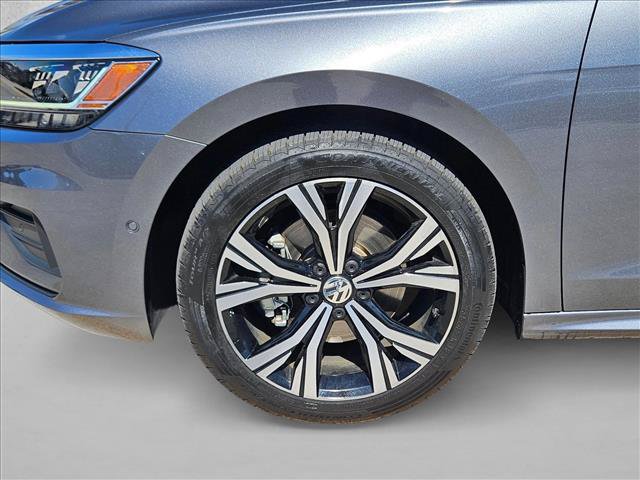 Used 2020 Volkswagen Passat 2.0T SEL FWD image 23