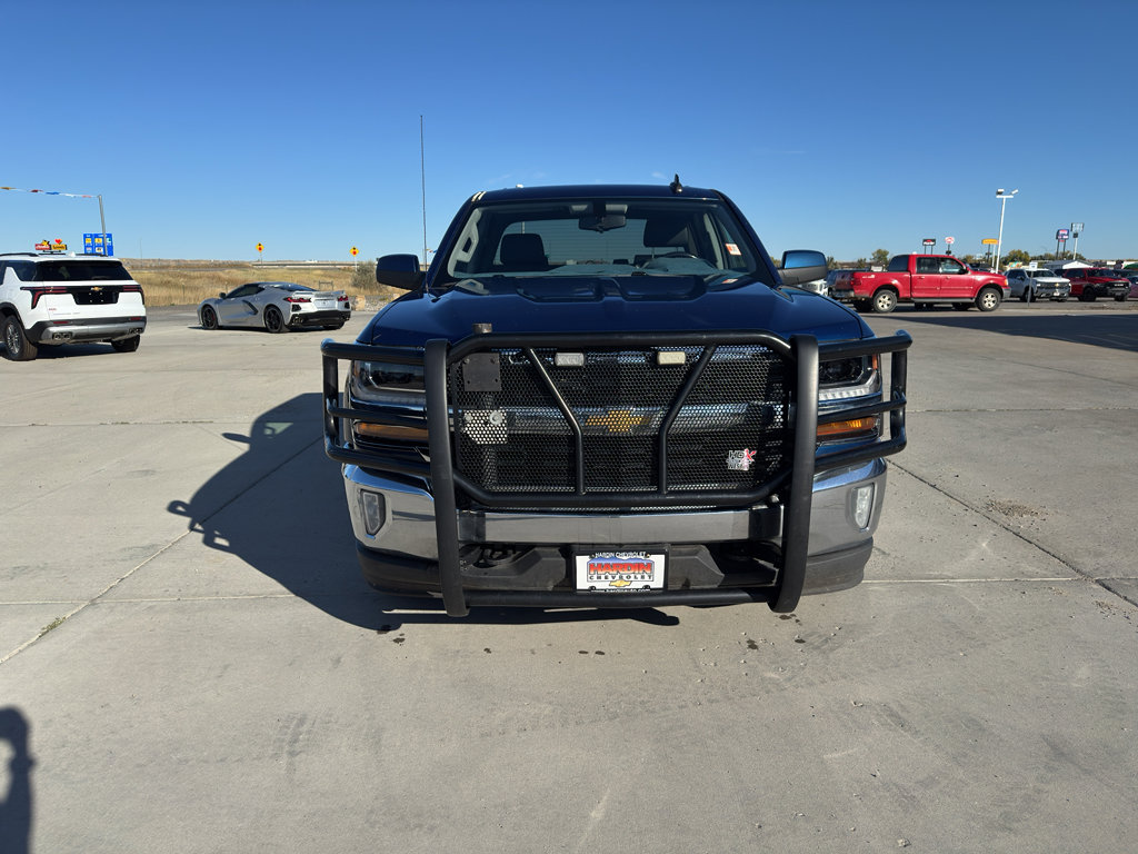 Used 2018 Chevrolet Silverado 1500 LT w/ All Star Edition image 9