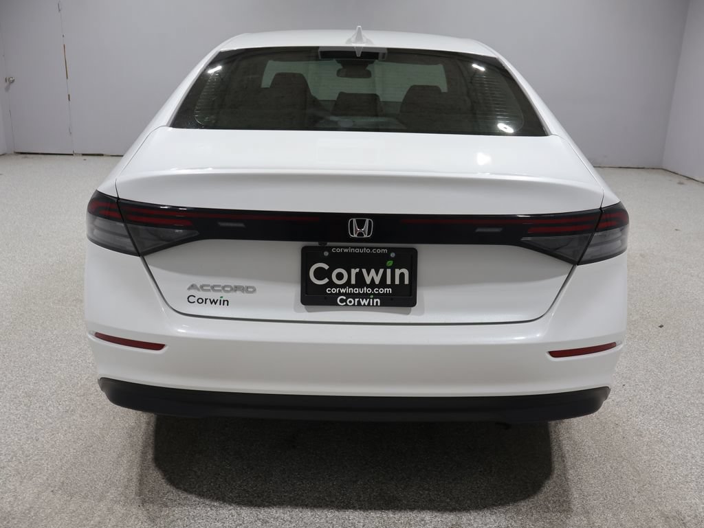 Used 2024 Honda Accord EX image 3